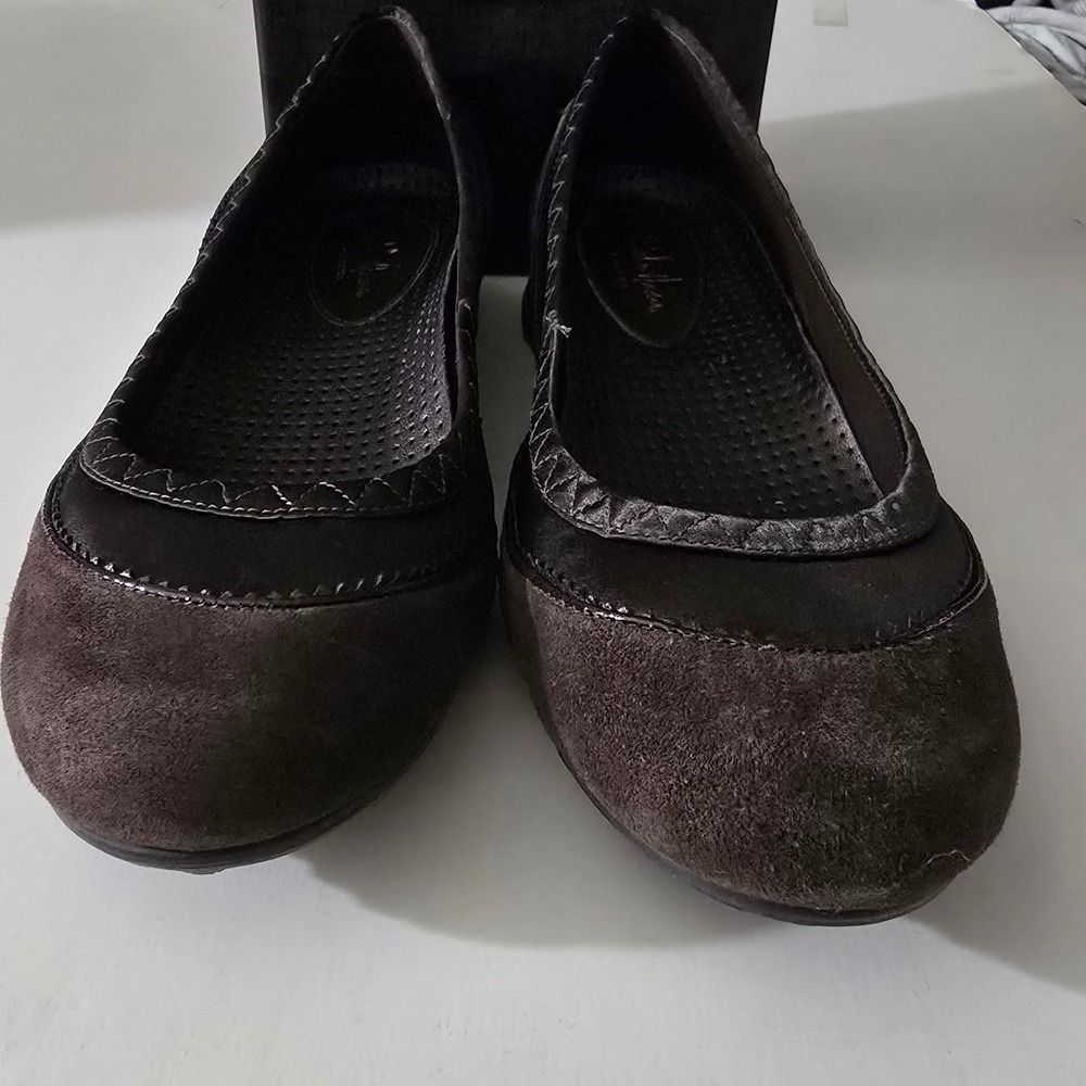 Cole Haan Air Bria Dark Brown Suede Nike Air Ballet Flats Round Toe Shoes Sz 7B - Picture 5 of 14